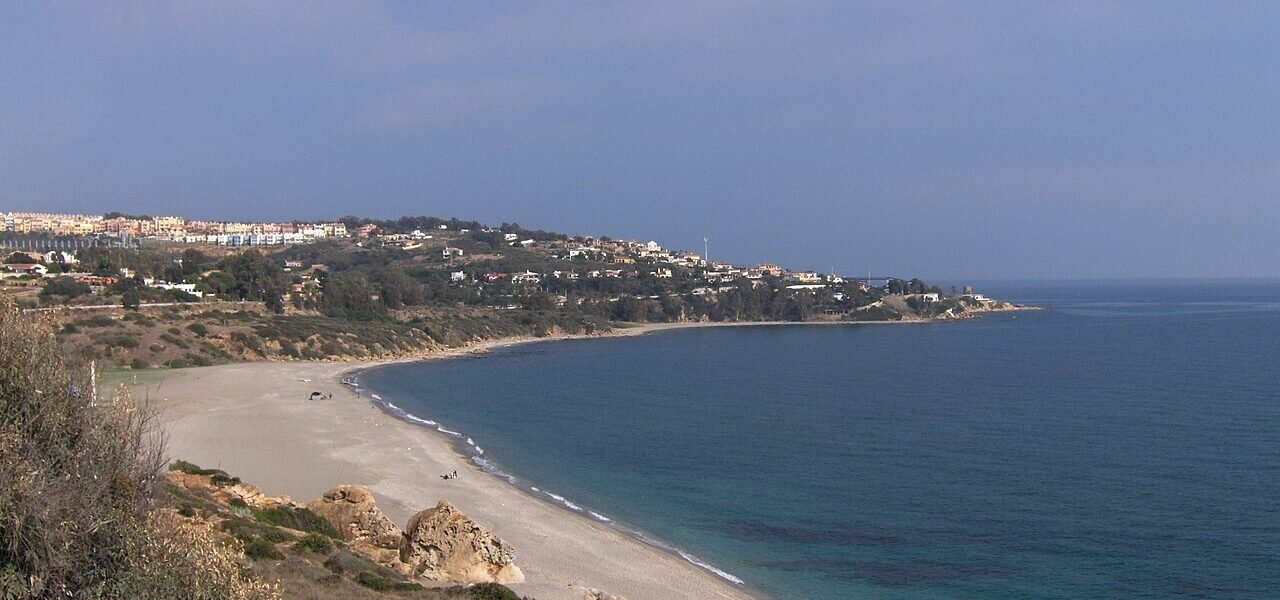 Punta Chullera en Manilva vista desde Torreguadiaro
